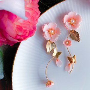 きらめきドロップピアス